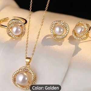 Elegant Gold Pearl Jewelry Set